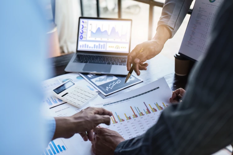 Financial Experts